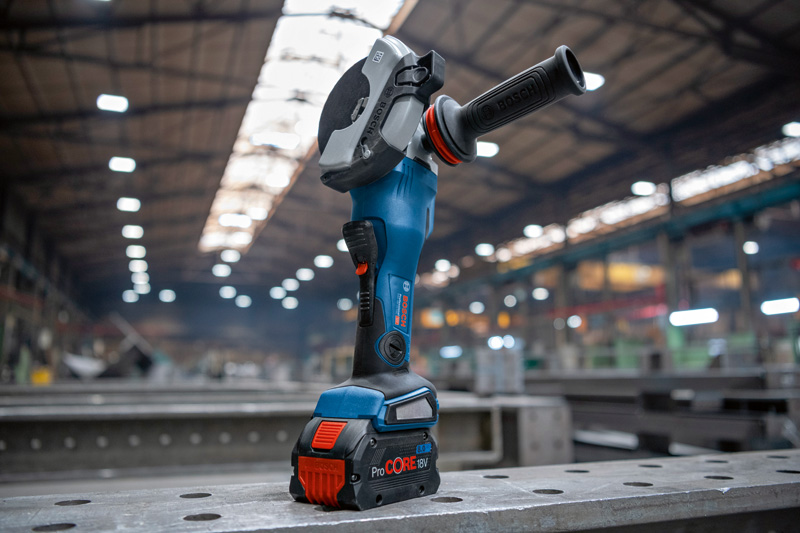 Akku-Winkelschleifer BITURBO mit X-LOCK GWX 18V-15 PSC, im Karton